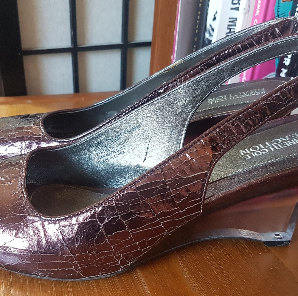Kenneth Cole Sandles